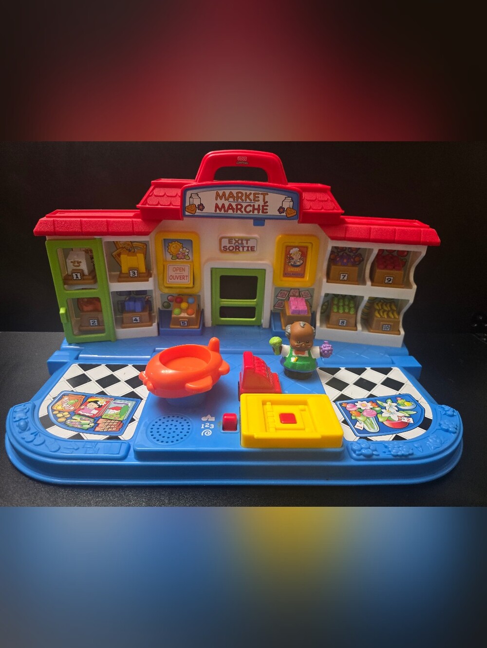 Fisher-Price Little People Shop 'n Learn Market Marché K6088 English French 2007